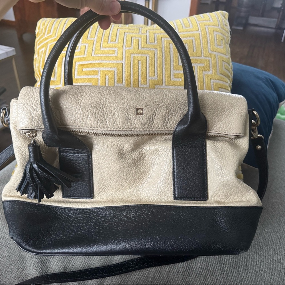 Elegant Kate Spade Southport Ave Carmen Pebble Leather Satchel - like new
